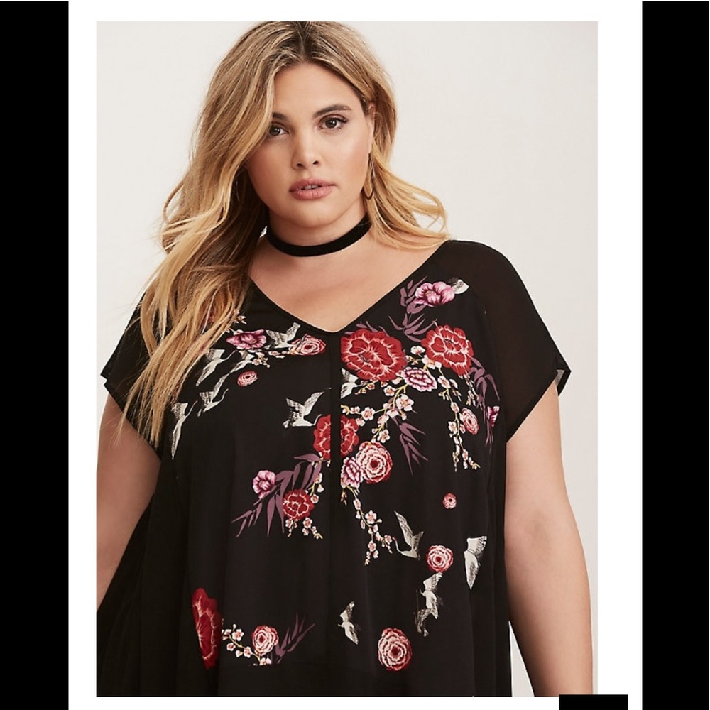 New🌺🌸Plus size 1 Glam worthy Torrid Top